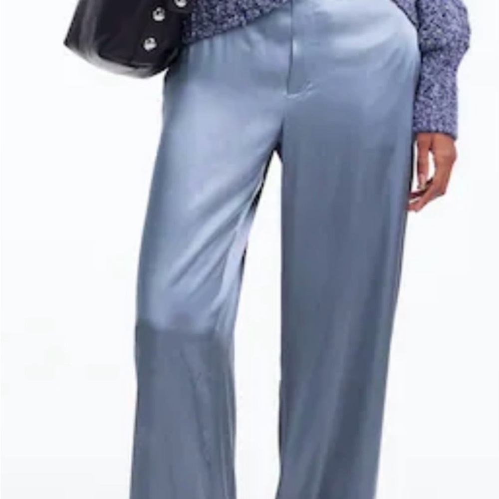 Pull-On Straight Pants in Stretch Satin in Teapot Blue Size Small. EUC